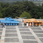 Разноцветные танки, Киев
