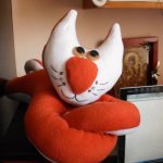 Игрушка кот, сделанная своими руками